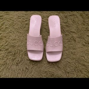 NEW TRENDY GUCCI SANDALS